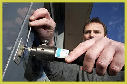 Philadelphia Lock Master Philadelphia, PA 215-583-2022 Philadelphia Lock Master Philadelphia, PA 215-583-2022 - 17-Emergency-Locks-Locksmith